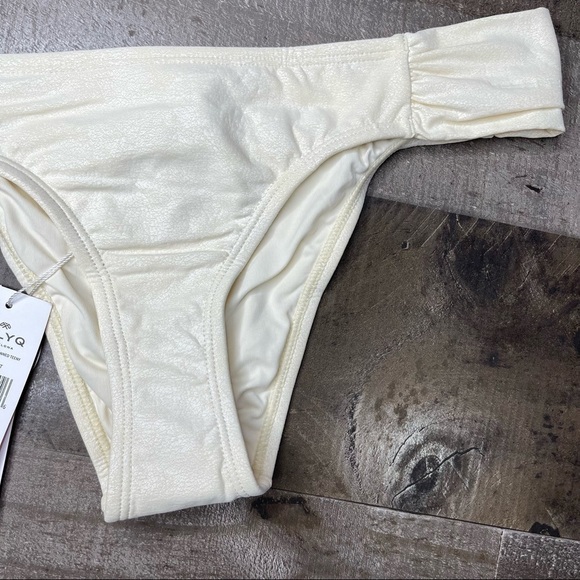 NWT Pilyq Keshi Pearl-Fanned Tenny size Large - Picture 5 of 12